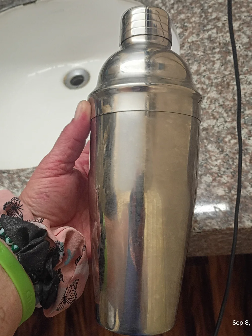Polished Stainless Steel Cocktail Shaker - Classic Silver